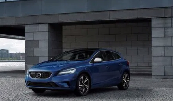  Is Volvo v40 a domestic or imported model (high-end model)